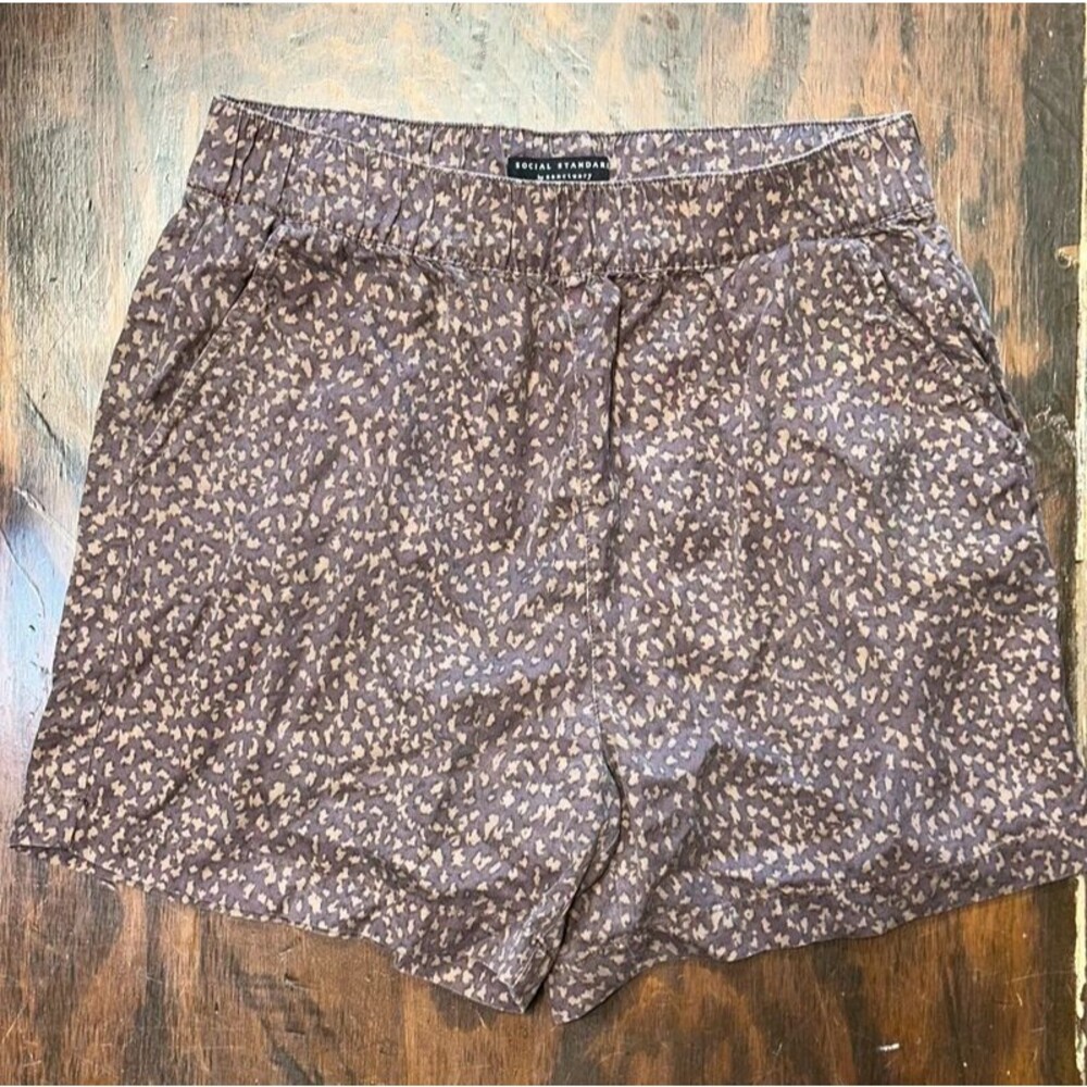 Social Standard Brown by Sanctuary Leopard Print Shorts Size Large